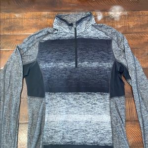 Lululemon 1/4 Zip Pullover Men’s Medium Gray